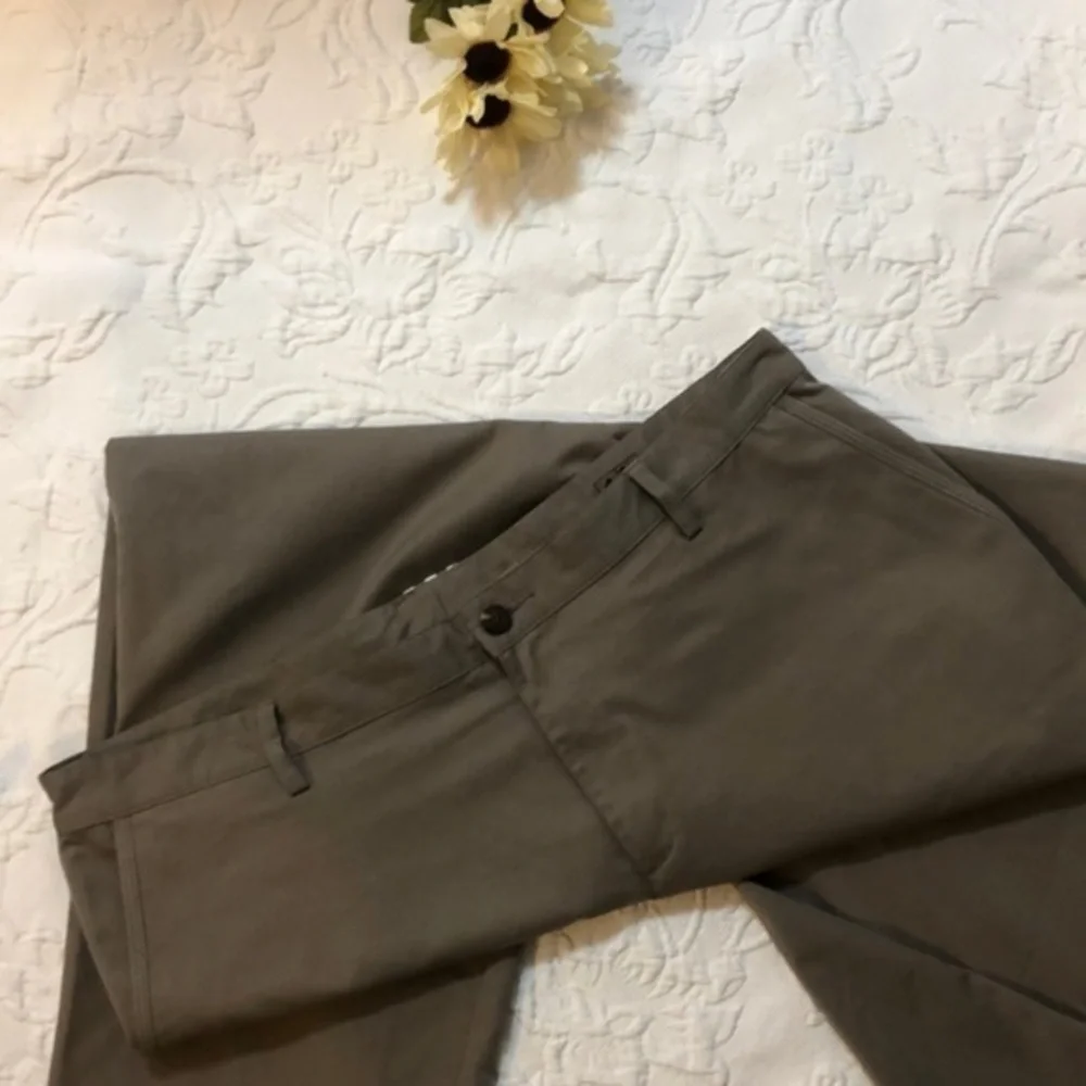 ADIDAS 40x32 ClimaCool Polyester Slacks!